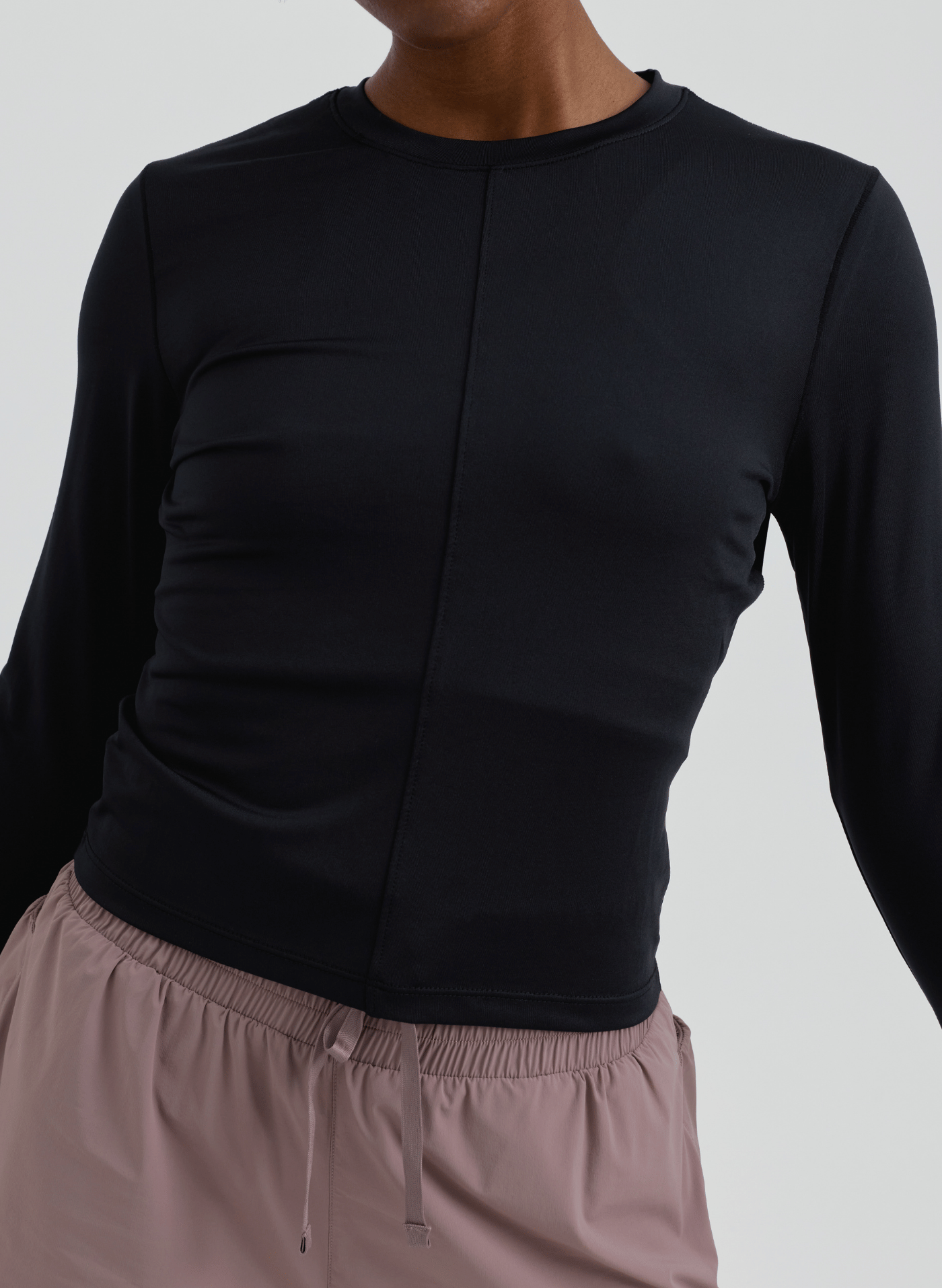 Fitted Long Sleeve Onyx | Quick-Drying, Sustainable, Soft Fitted Long Sleeve Onyx | Quick-Drying, Sustainable, Soft